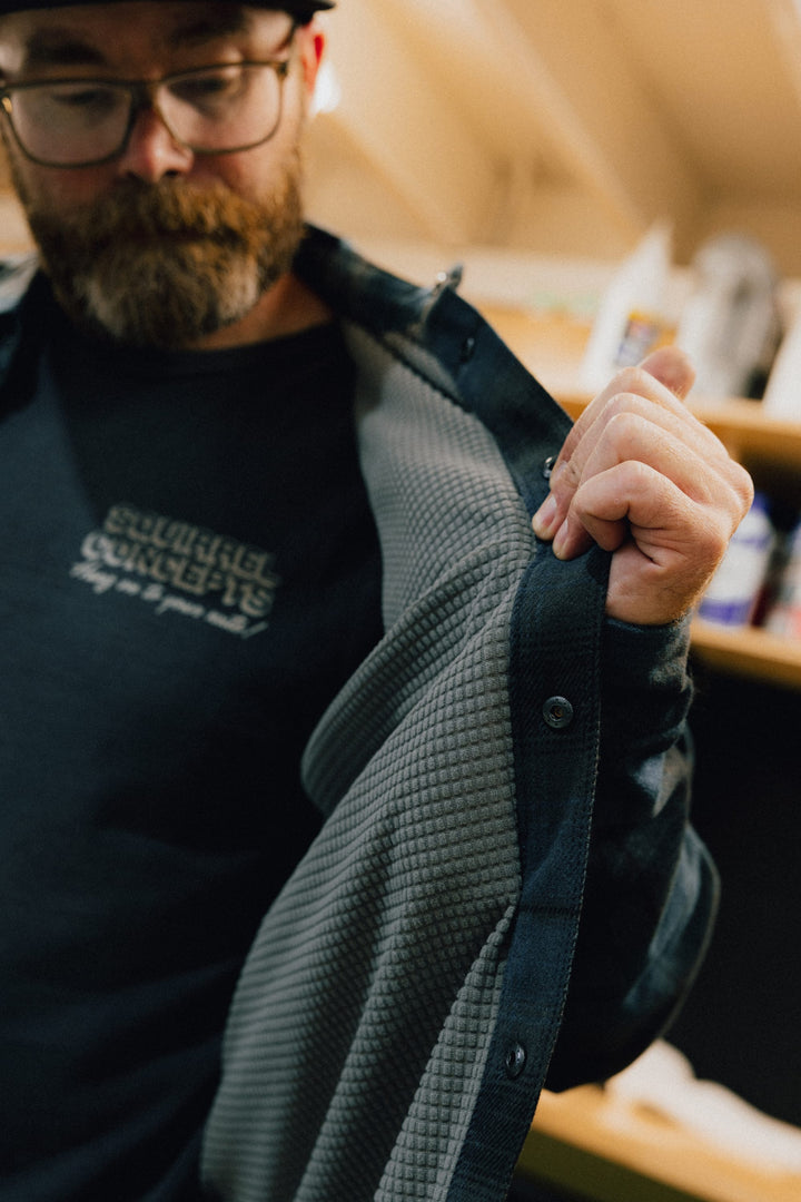 686 Men's Heat Grid™ Flannel — MIDNIGHT (vista 2)