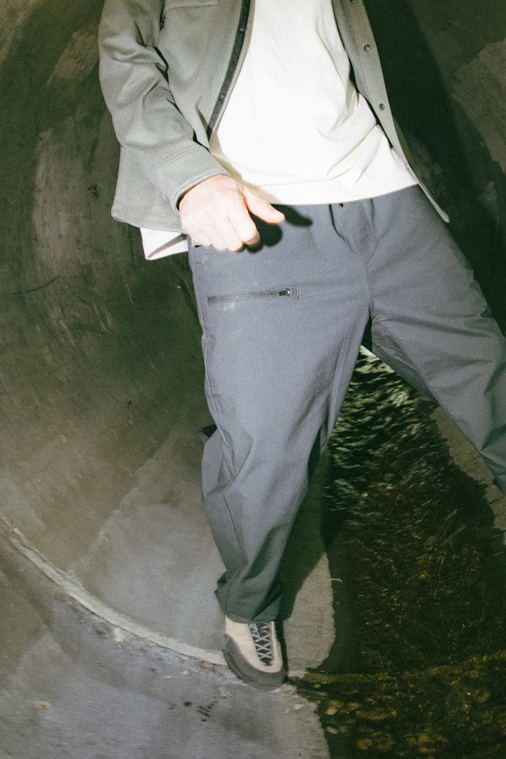 686 Men's Free Loader Pant - Loose Fit — OLIVE (vista 2)