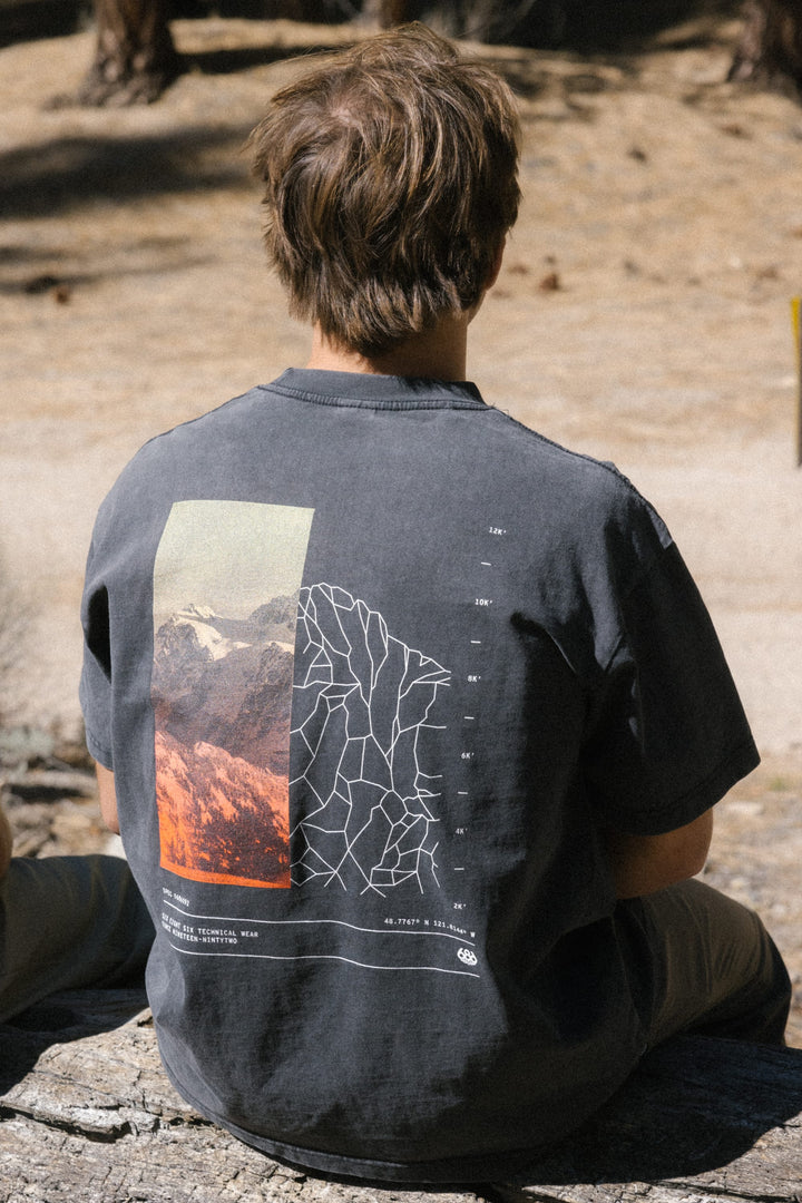 686 Peaks Relaxed SS Tee — BLACK
