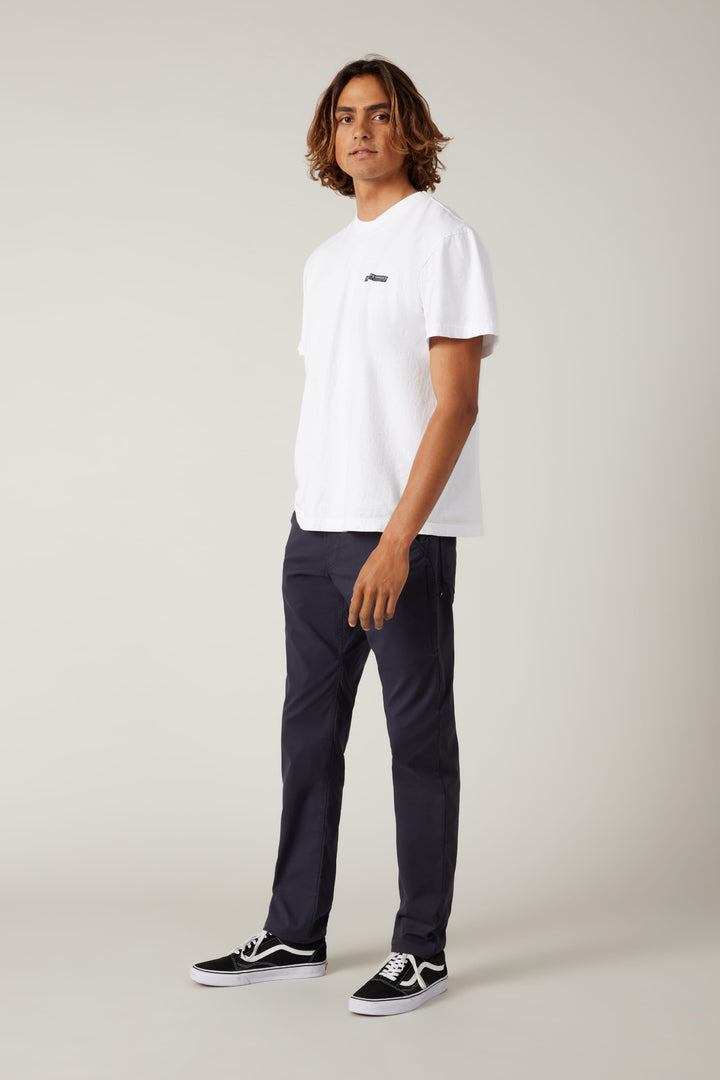 686 Men's Everywhere Pant - Slim Fit — MIDNIGHT NAVY (vista 2)