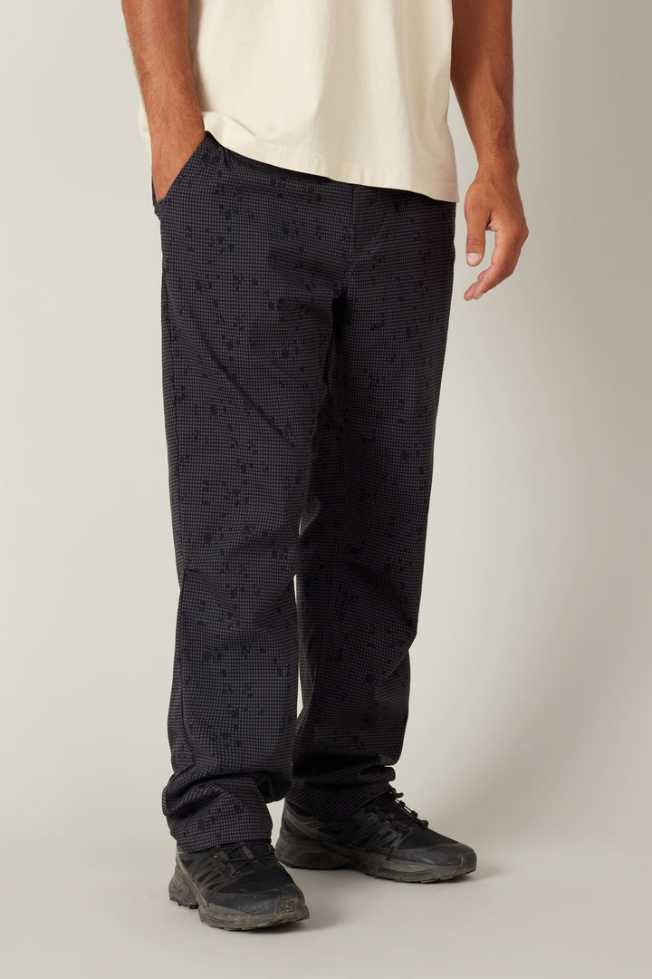 686 Men's Everywhere Pant - Relaxed Fit — RHINO GREY DESERT GRID