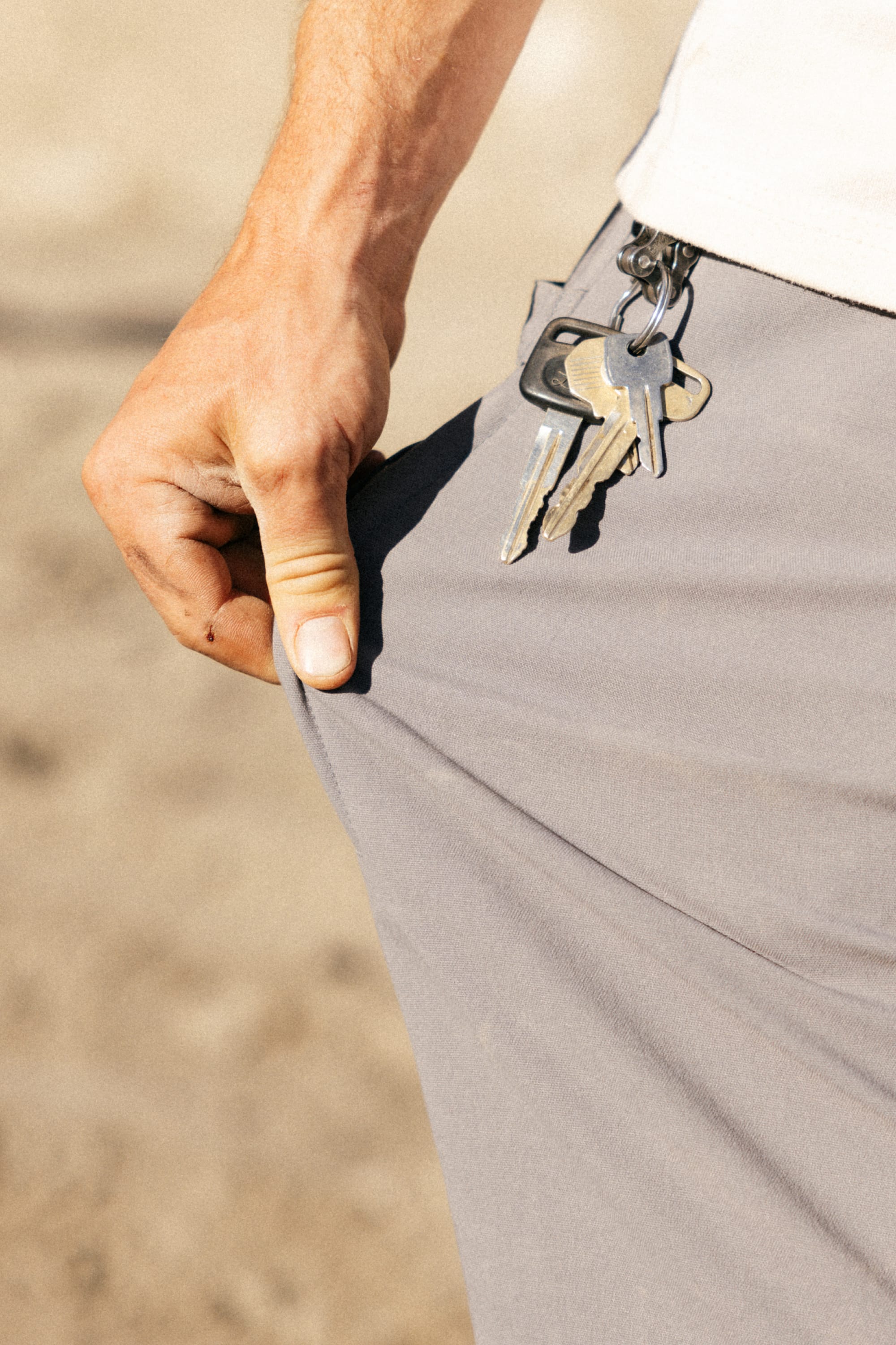 RHINO GREY