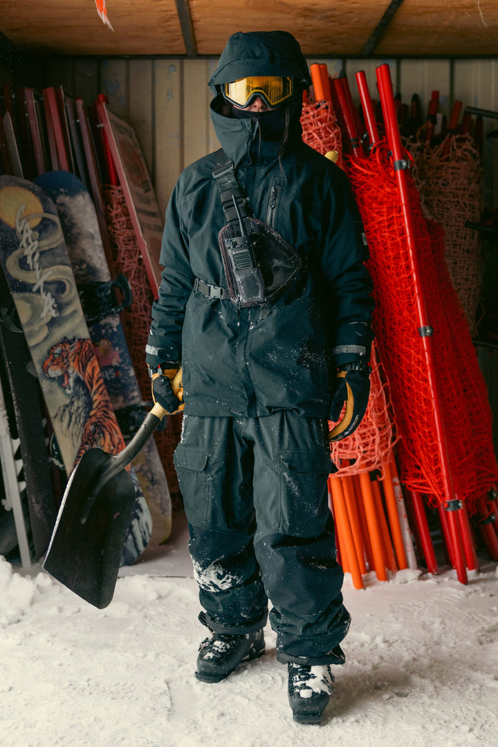 686 Men's GORE-TEX® Dispatch™ Shell Bib — BLACK (vista 2)