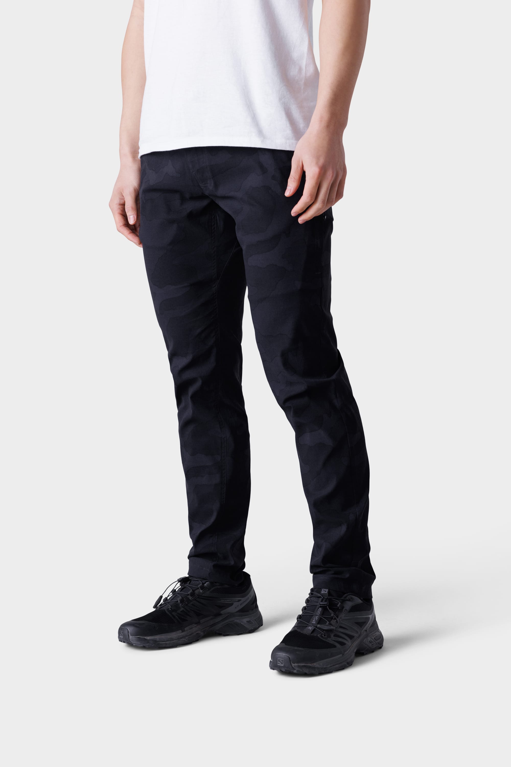 BLACK CAMO