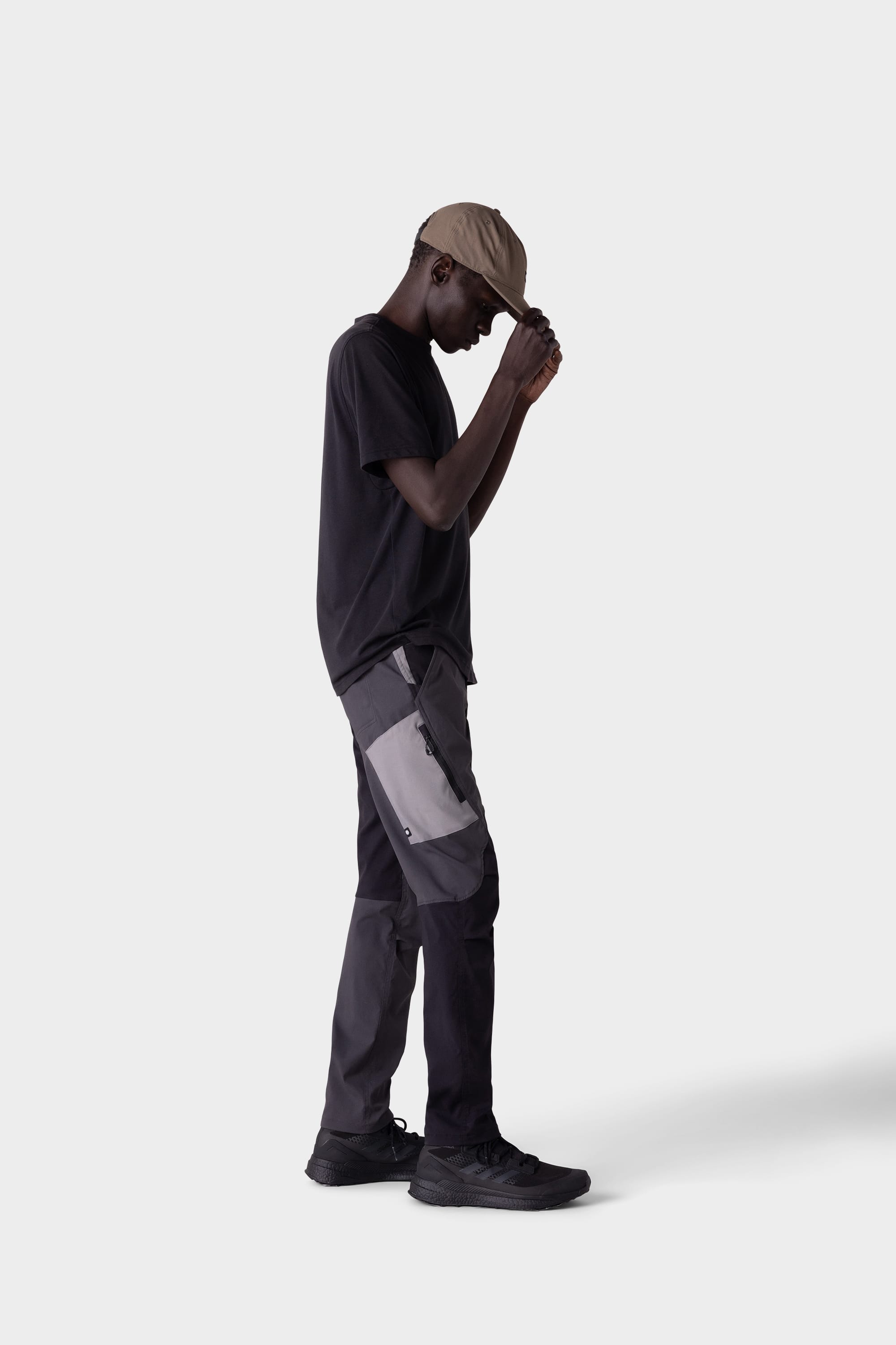 BLACK COLORBLOCK