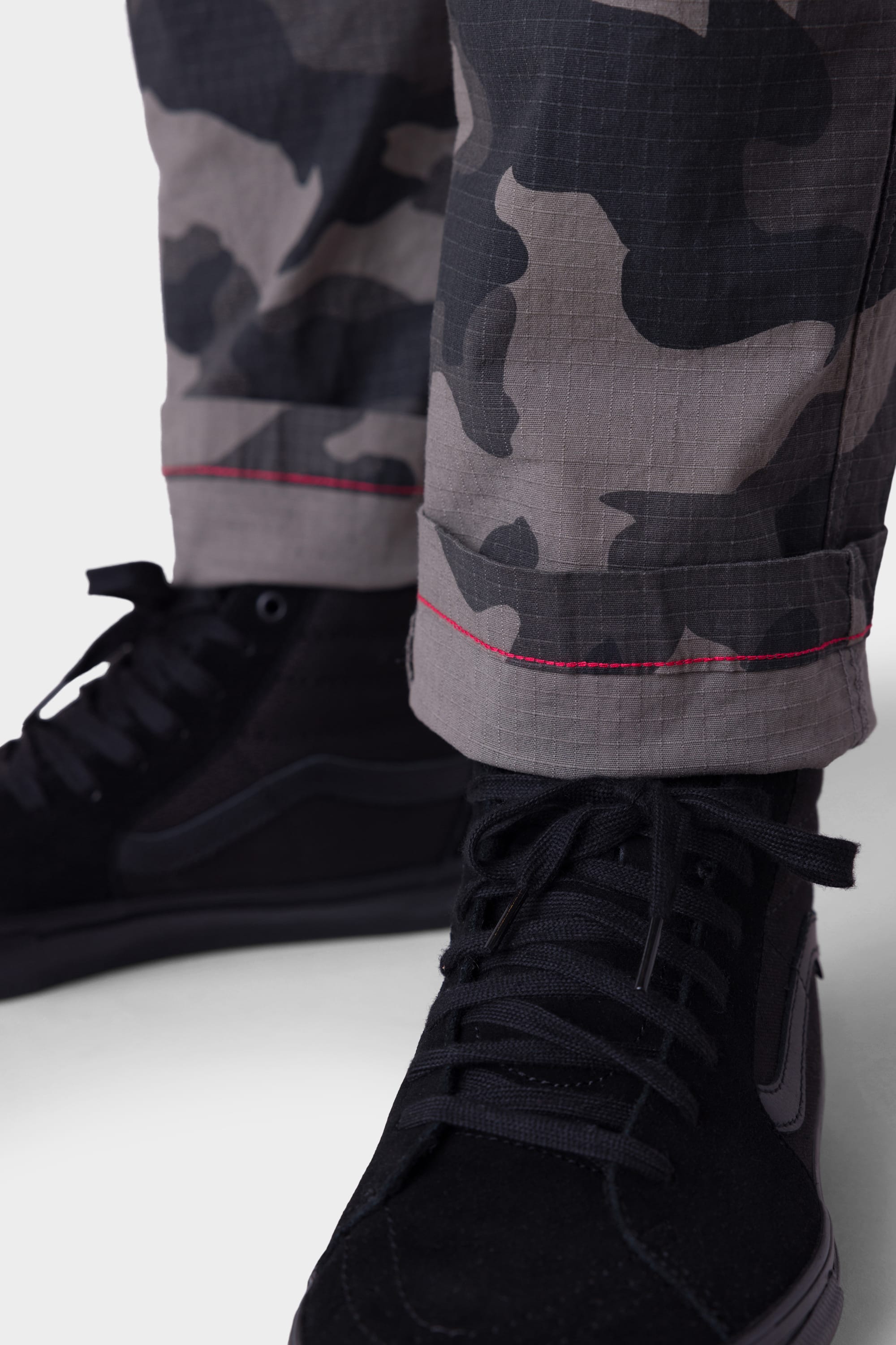 GREY CAMO